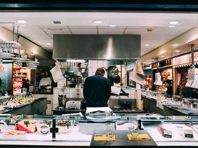 Bagworms: Atlanta Diagnosis & Treatment Guide